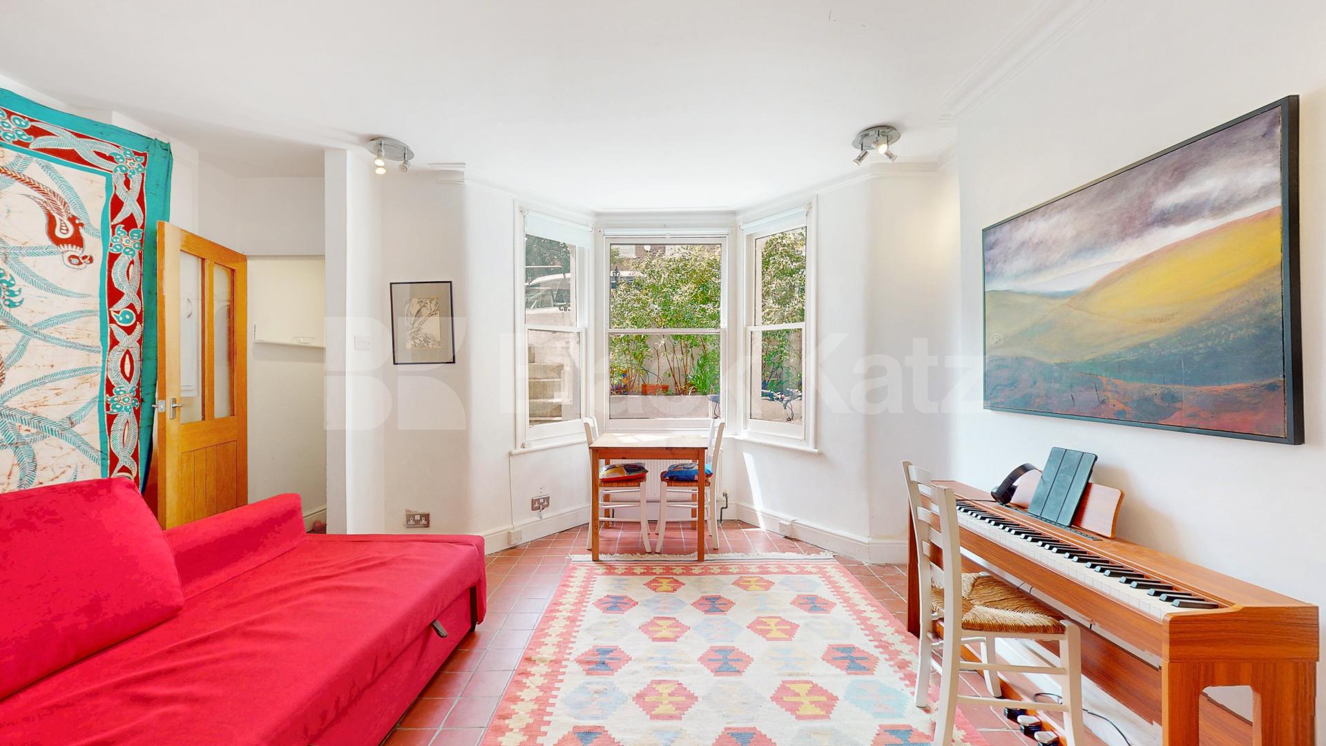 Stunning Apartment With Private Patio Tabor Road, Hammersmith